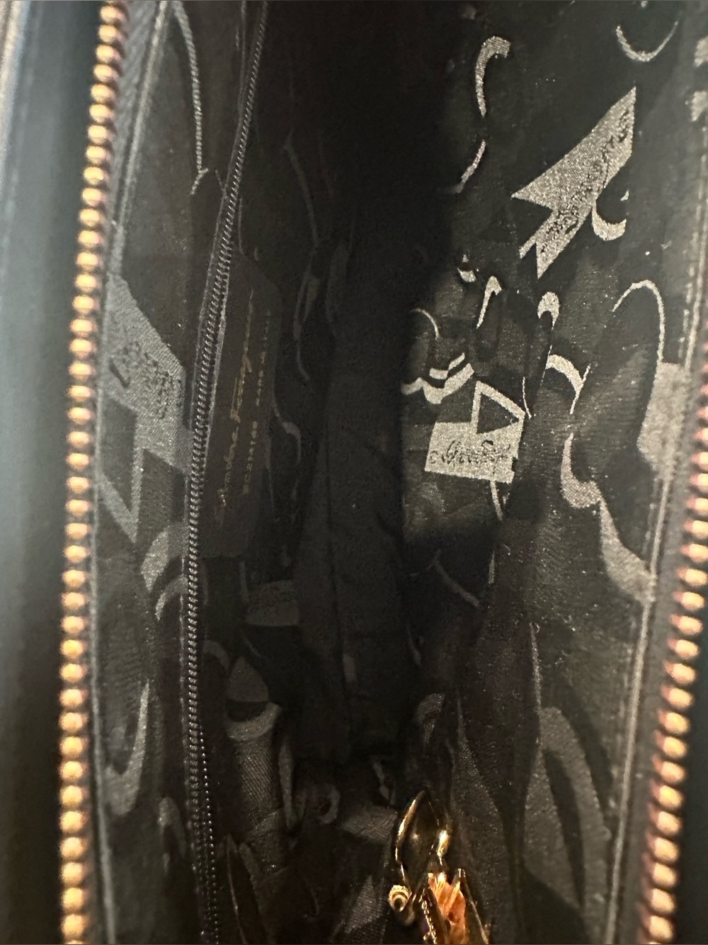 Ferragamo Gancini Black Leather Tote Purse Gold Large 2 Handle Structured Y2K - Picture 13 of 15